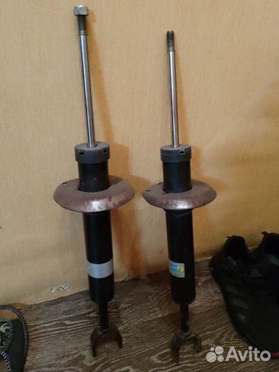 Стойки передние Фольксваген Passat б5 Volkswagen