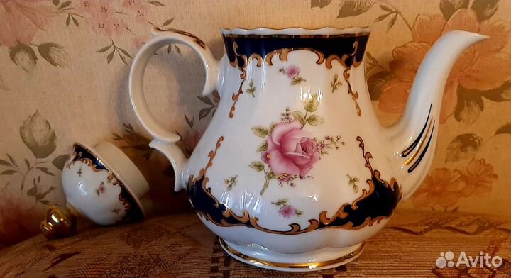 Чайник заварочный фарфоровый