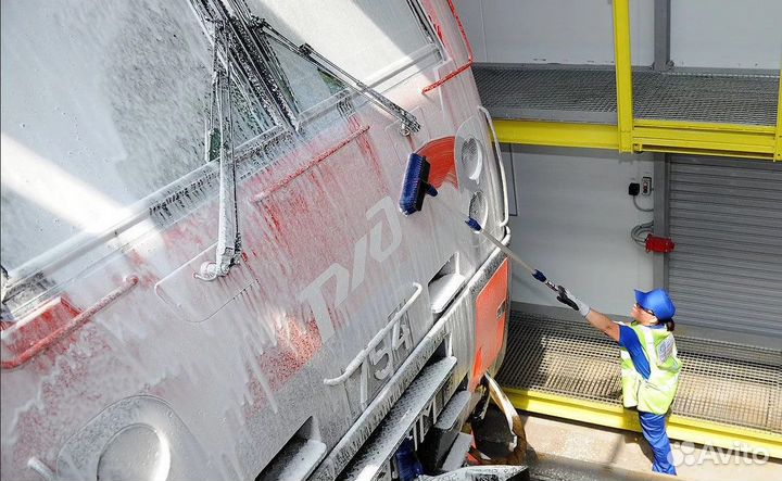 Мойщик- уборщик подвижного состава (1/3)