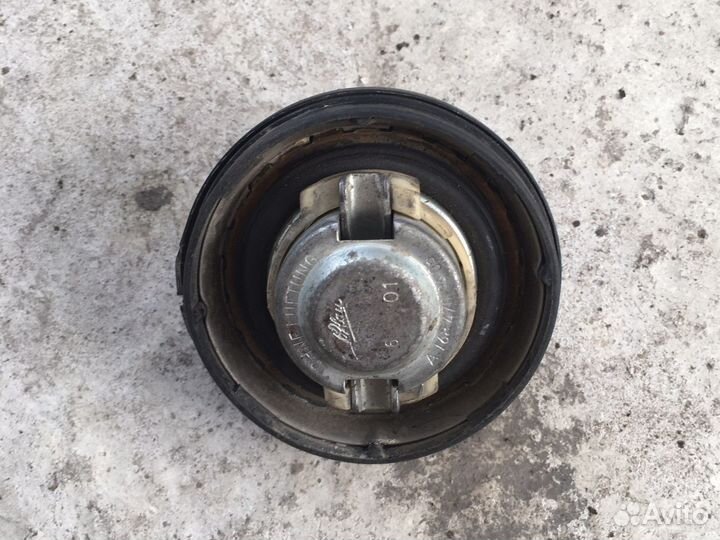 Крышка топливного бака Mercedes W203 (3194)