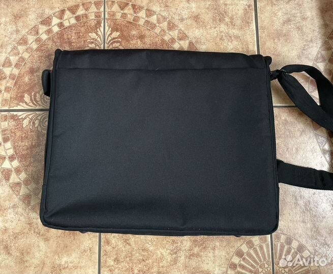 Сумки для ноутбука 15.6