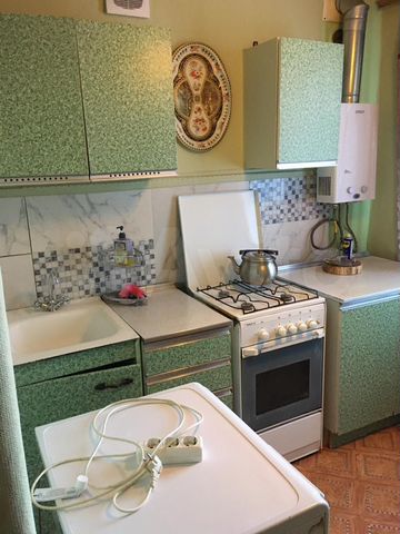 1-к. квартира, 35 м², 4/4 эт.