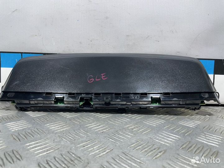 Б/У Фонарь задний стоп сигнал Mercedes Benz#001