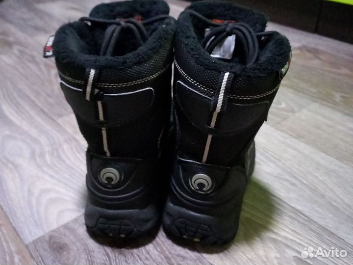 Ботинки зимние 33р