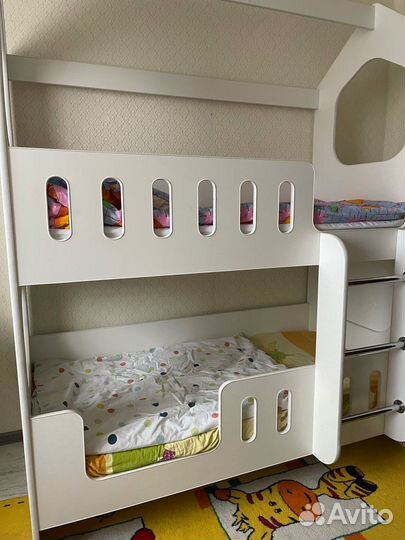 Детская кровать домик