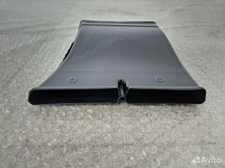 Воздуховод обогрева салона зад прав BMW X5 E70 E71