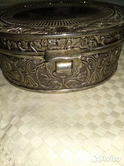 Шкатулка для украшений