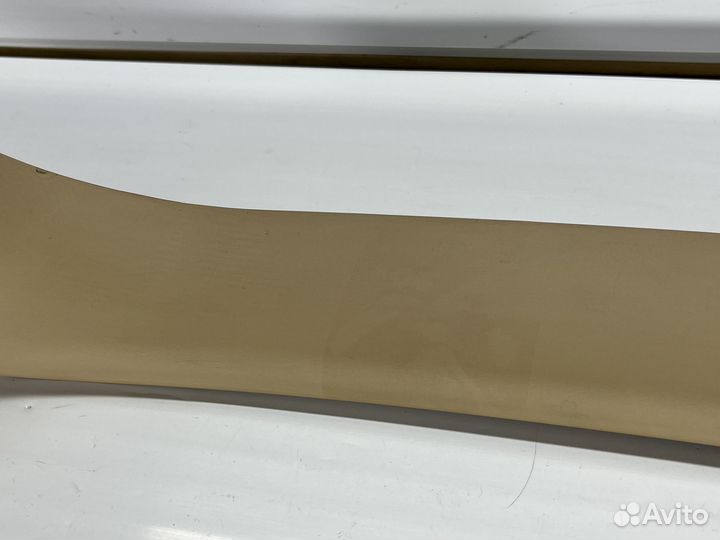 Обшивка крышки багажника правая BMW X3 E83