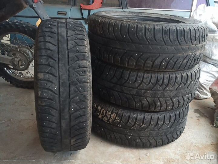 Bridgestone B250 265/65 R17