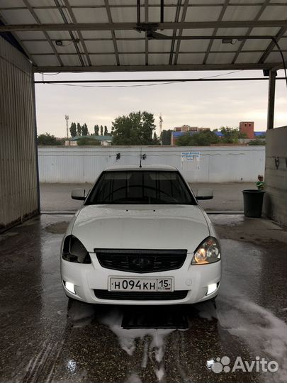 Крыло приора