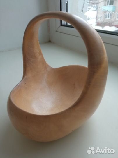 Ваза -корзинка из капа (сувеля). Маленькая