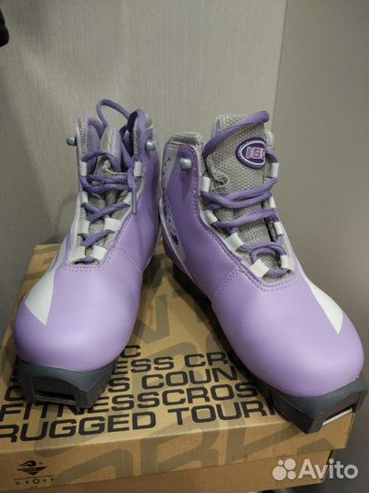 Лыжные ботинки