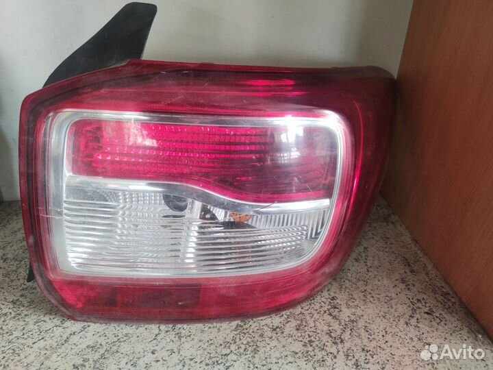 Фонарь задний правый Renault Logan 265501454R