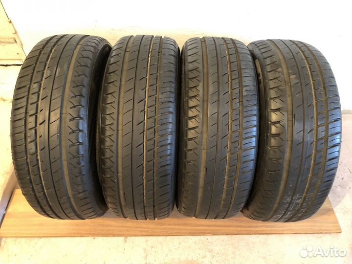 Viatti Strada Asimmetrico V-130 205/55 R16