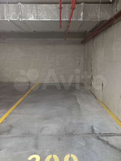 Машиноместо, 13 м²