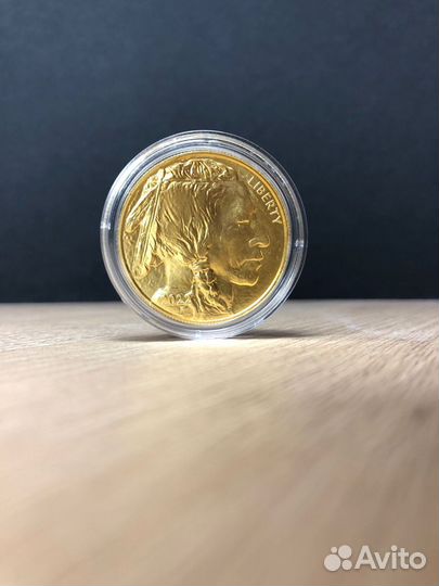 Золотая монета 
