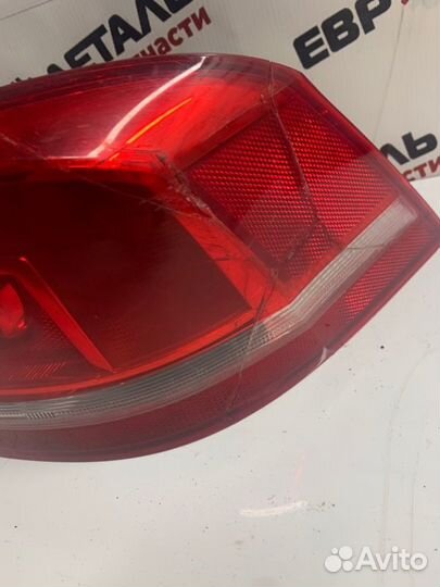 Фонарь правый Volkswagen Passat B7 седан сaxa 1.4