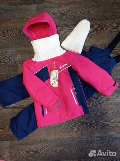 Демисезонный комплект новый