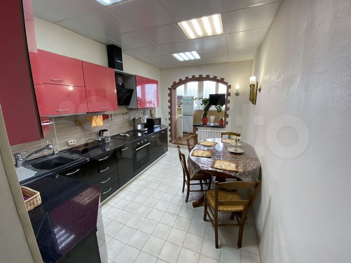 2-к. квартира, 75 м², 11/28 эт.