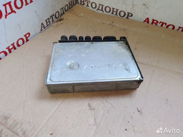 Блок управления двигателем Renault Laguna 2.0 1995