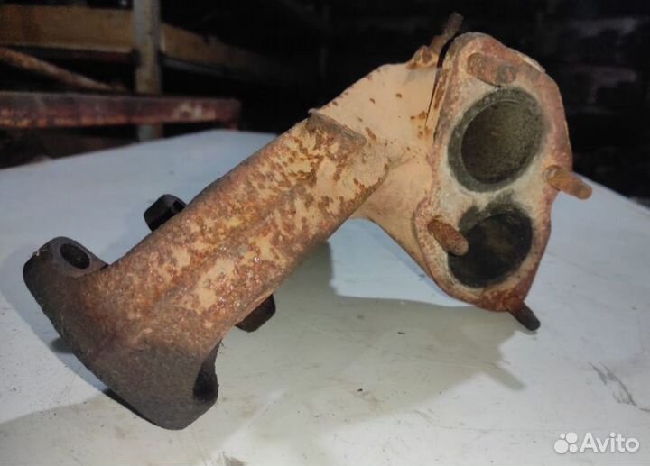 Коллектор выпускной Audi 80 (B3) 1.8 RN