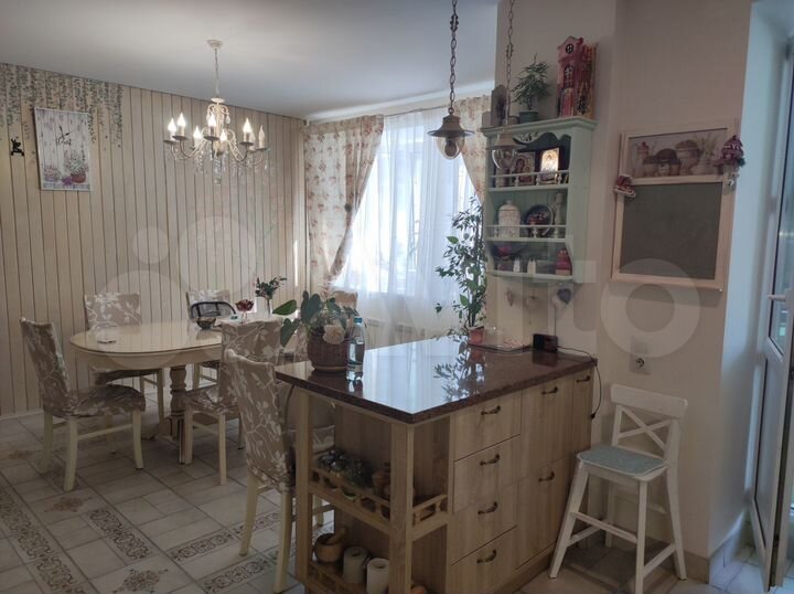 4-к. квартира, 124 м², 2/13 эт.