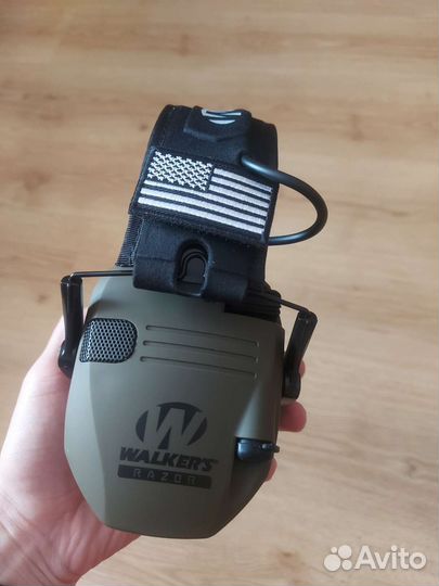 Активные наушники howard impact и wolkers razor