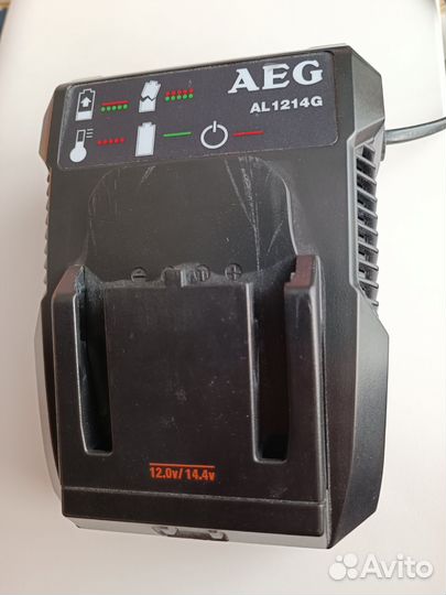 Аккумуляторная дрель шуруповерт AEG BS 14G2