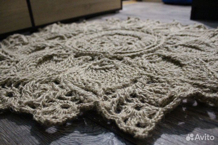 Коврик вязаный джутовый