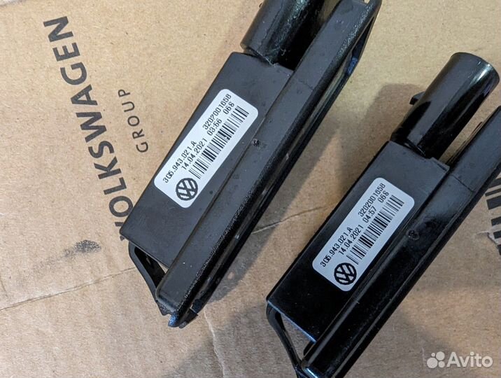 Фонарь освещения номерного знака VW Polo LB 2020