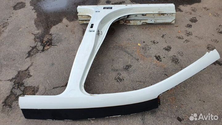 Стойка кузова Porsche Cayenne 958 2011