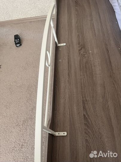 Защитный бортик для детской кровати