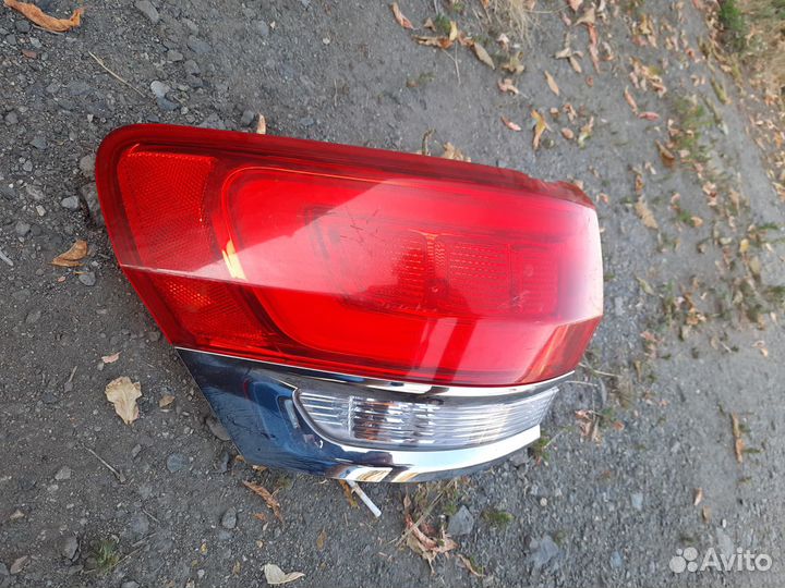 Фонарь задний левый Jeep Grand Cherokee WK2 2013