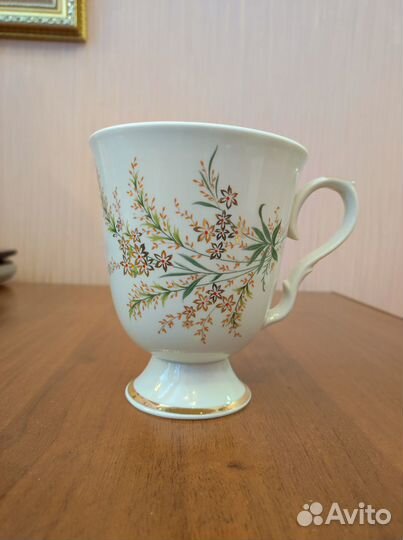 Бокал с блюдцем фарфоровый Дулево