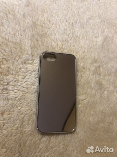 Чехол на iPhone 8