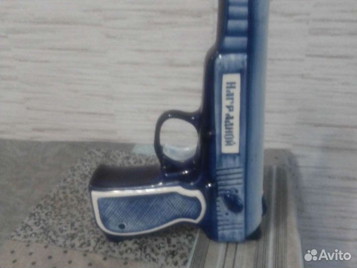 Штофы фарфоровые