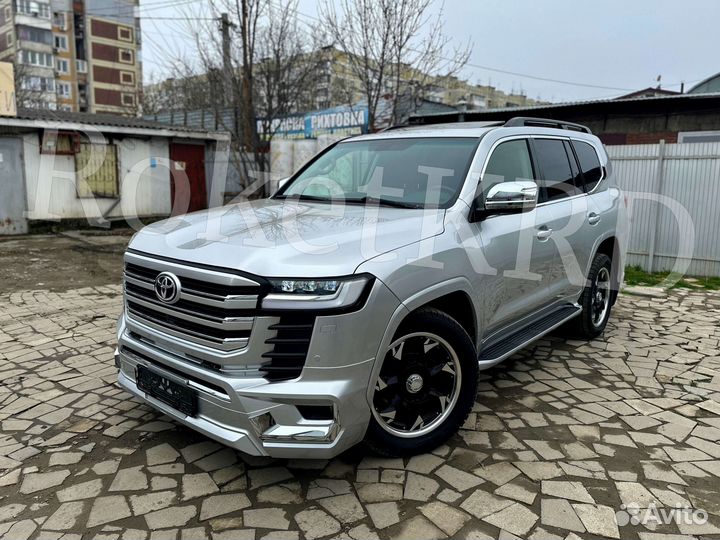 Рестайлинг Toyota Land Cruiser 200 в стиль 300