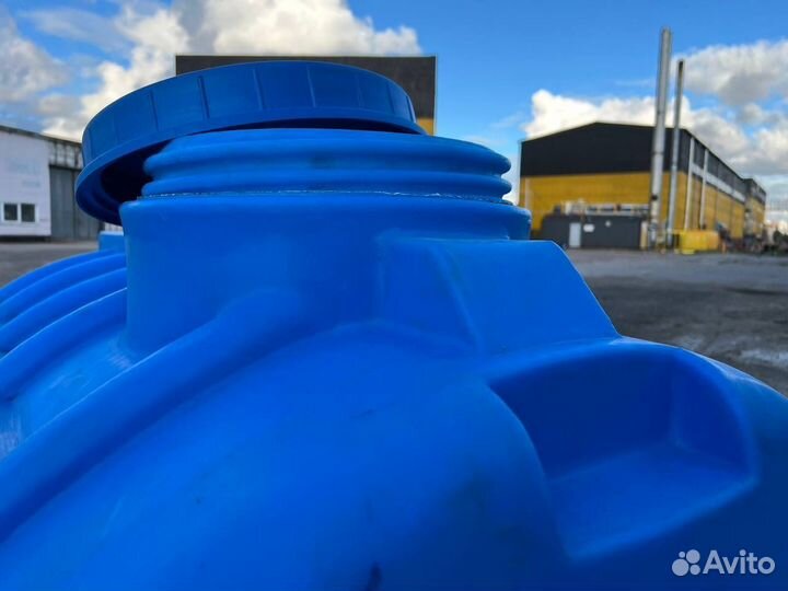 Бочка пластиковая 1 куб