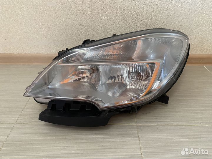 Фара левая передняя Opel Mokka
