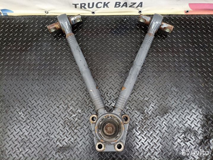 1817808 Тяга реактивная V-образная