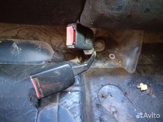 Passat B5 замки ремня безопасности