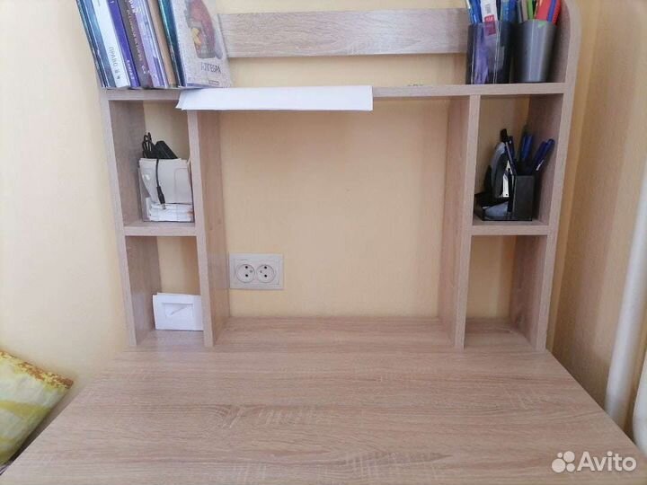 Стол письменный