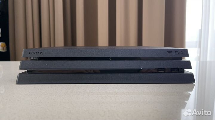 Sony PS4 pro 1tb