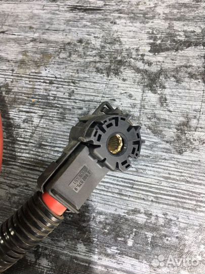 Плюсовой провод с пиропатроном BMW 7 E65