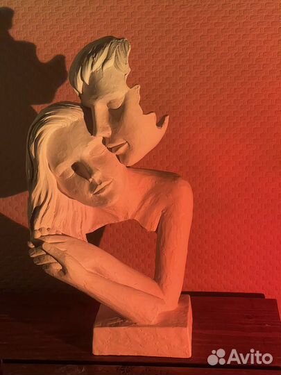 Гипсовая статуэтка