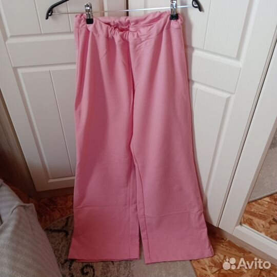 Спортивный костюм женский новый 46 48