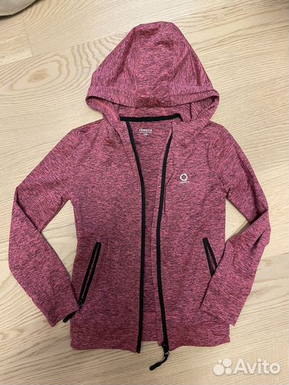 Спортивная одежда для девочки 134 140