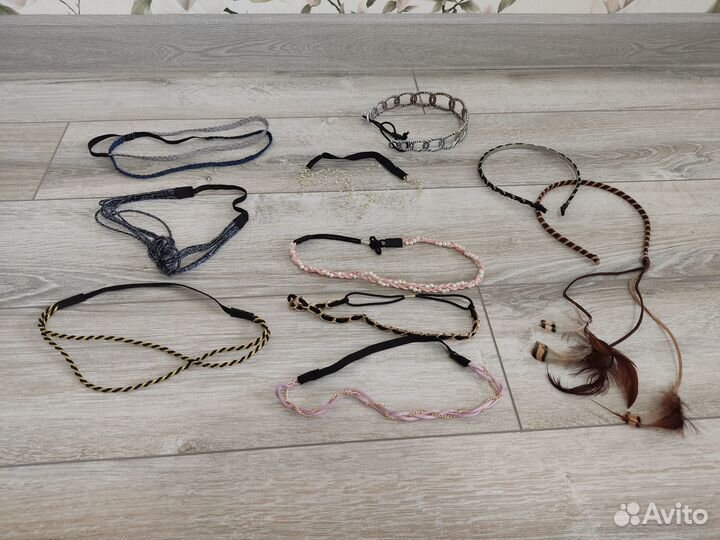 Ободки для волос на резинке и без