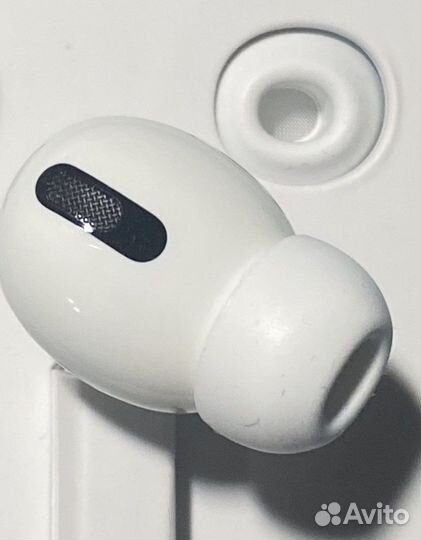 Новые AirPods Pro левый правый
