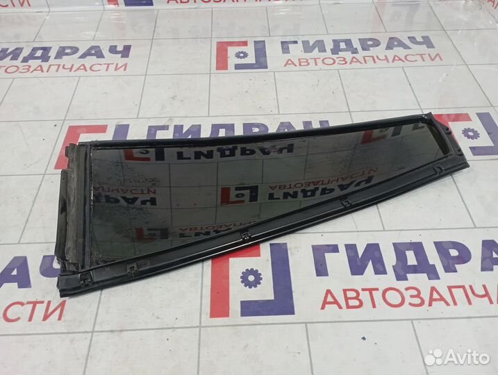 Стекло двери задней правой (форточка) Toyota Land Cruiser Prado (J150) 68123-60340